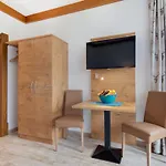 Gaestehaus Gaiser فندق مبيت وإفطار 4*
