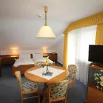 فندق مبيت وإفطار Gaestehaus Gaiser بيرسبرون