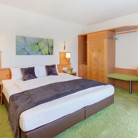 Bed & Breakfast Gaestehaus Gaiser 4*