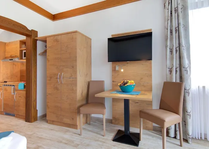 Gaestehaus Gaiser Bed and Breakfast 4*