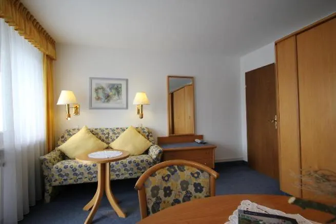 Gaestehaus Gaiser Bed and Breakfast 4*